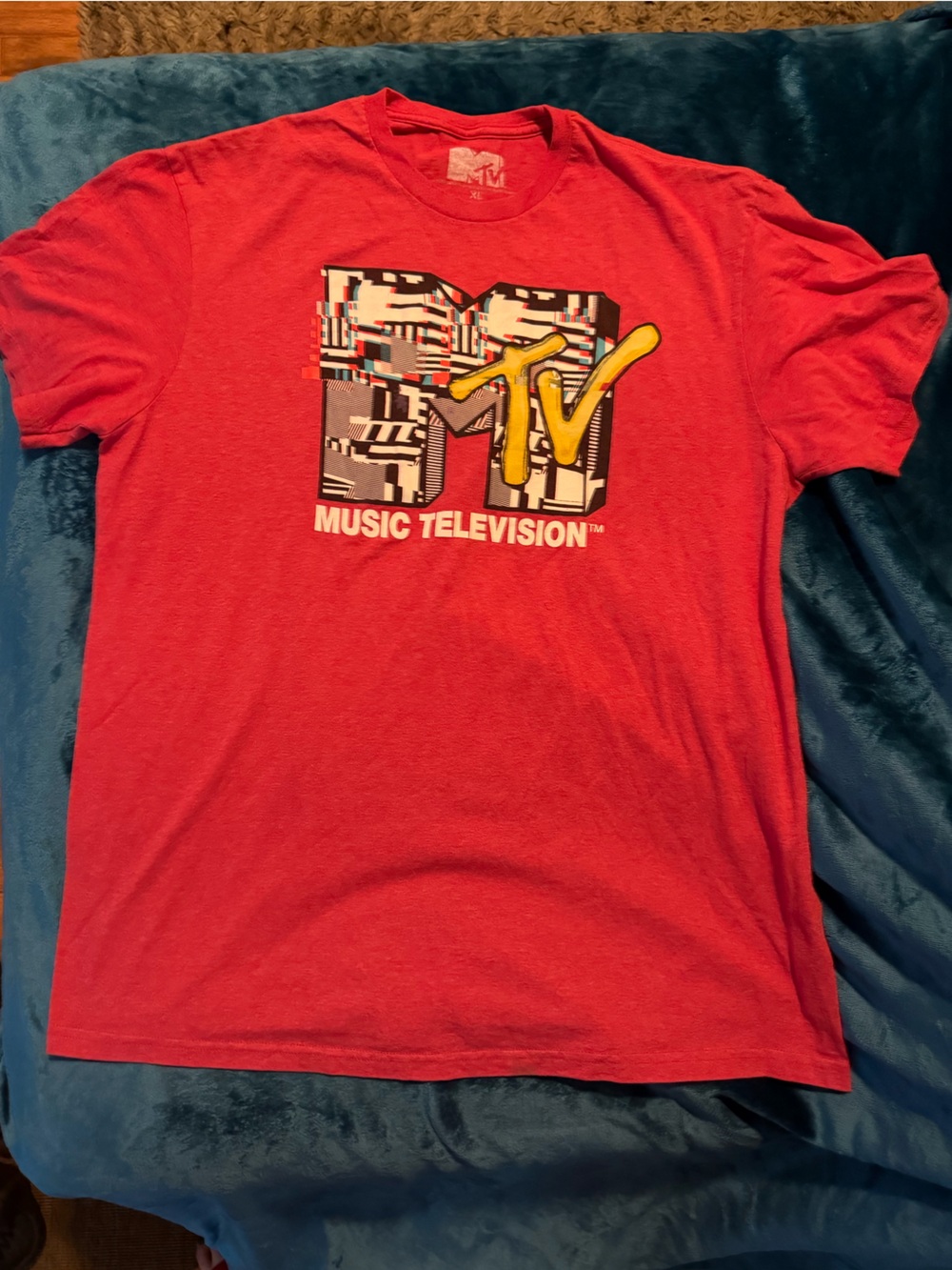 Men Vintage Red MTV TShirt